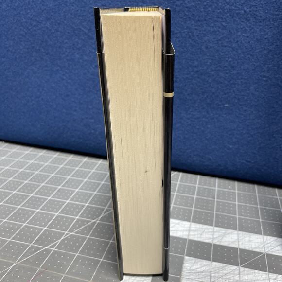 HOLY BIBLE Gift Edition NKJV New King James Version Black Hardcover Read - Picture 3 of 6